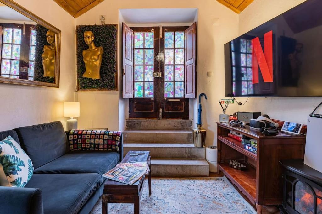 Unique Luxurious 17-Century Smart Chapel In Historical Center - Sintra Wow Villa Kültér fotó